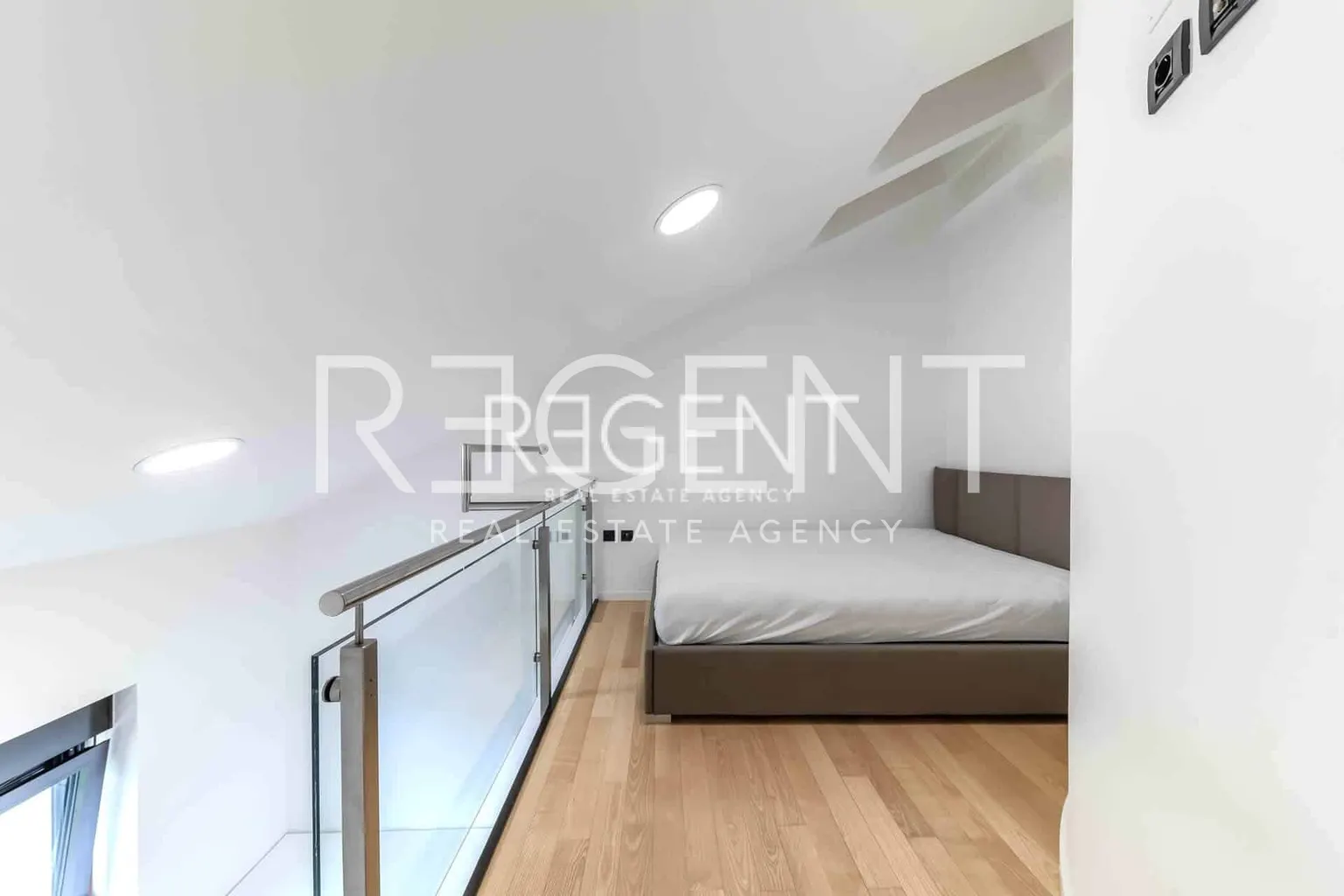 Zagrzeb, Lašćina - Piękna willa 310 m2, wynajem