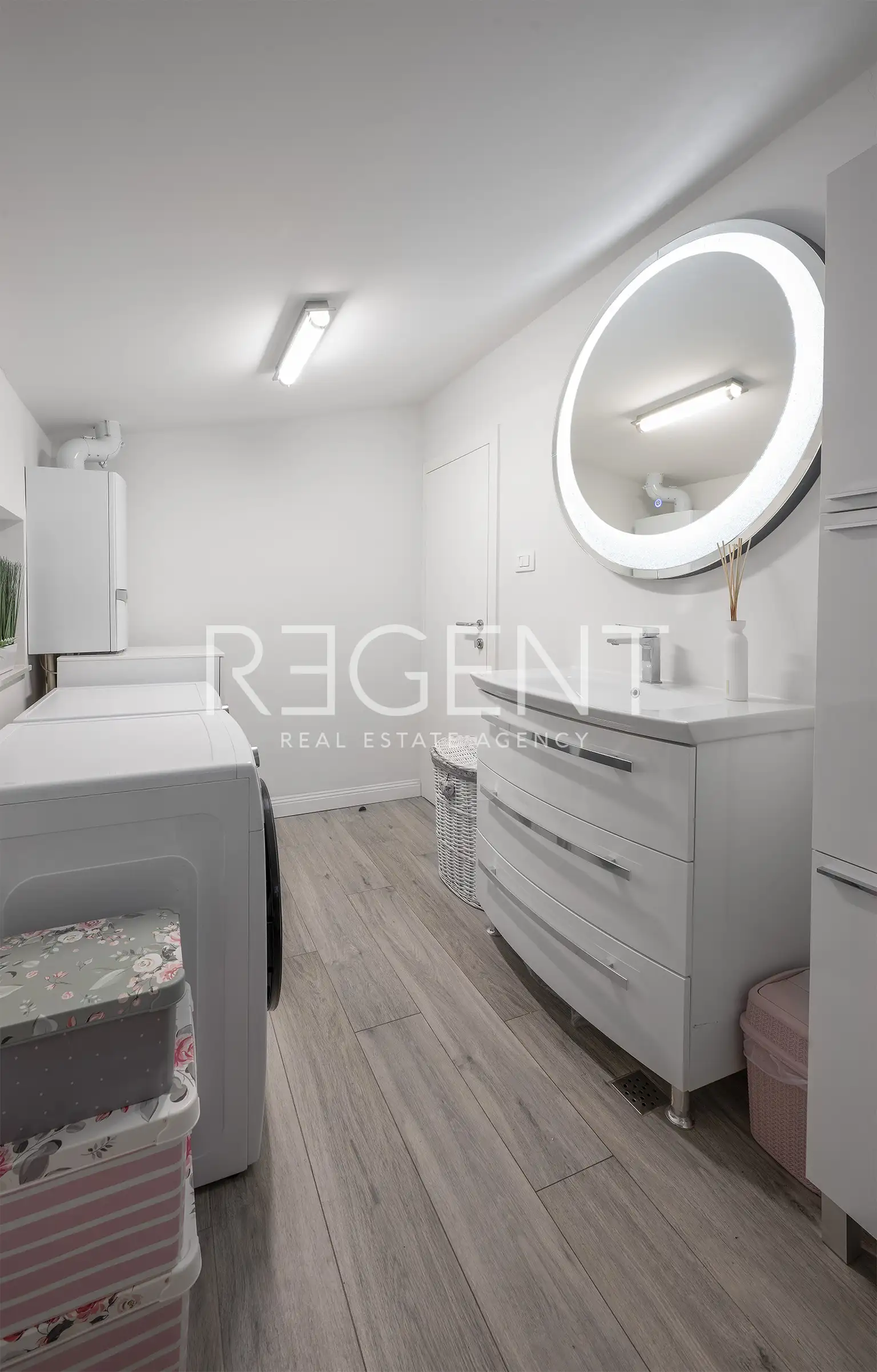 Kuća 340 m², Črnomerec — 2 stambene jedinice i poslovni prostor