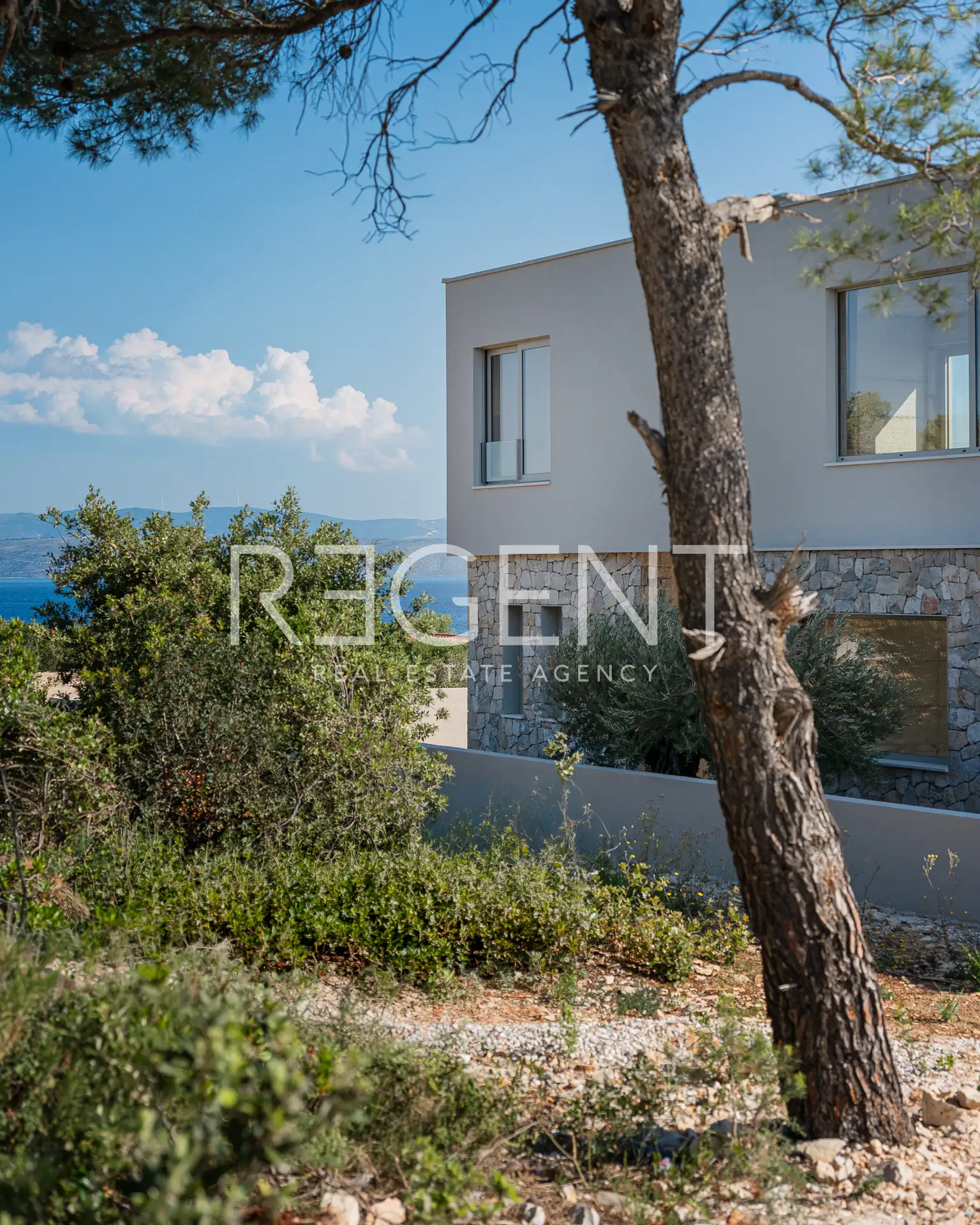 Šolta - Villa moderna con piscina