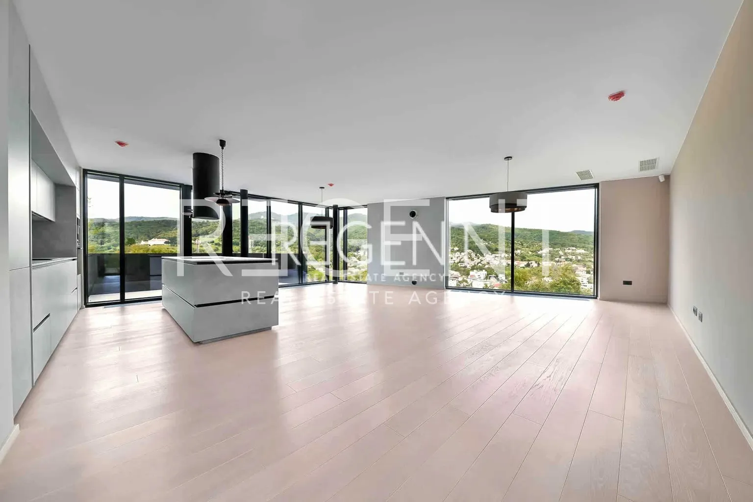 Zagreb, Šestine - Moderan stan u novoizgrađenoj vili 280 m2