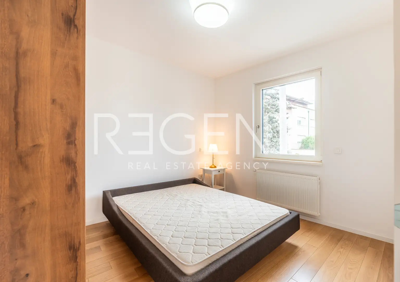 Zagreb, Maksimir - Luksuzan trosoban stan s garažnim mjestom