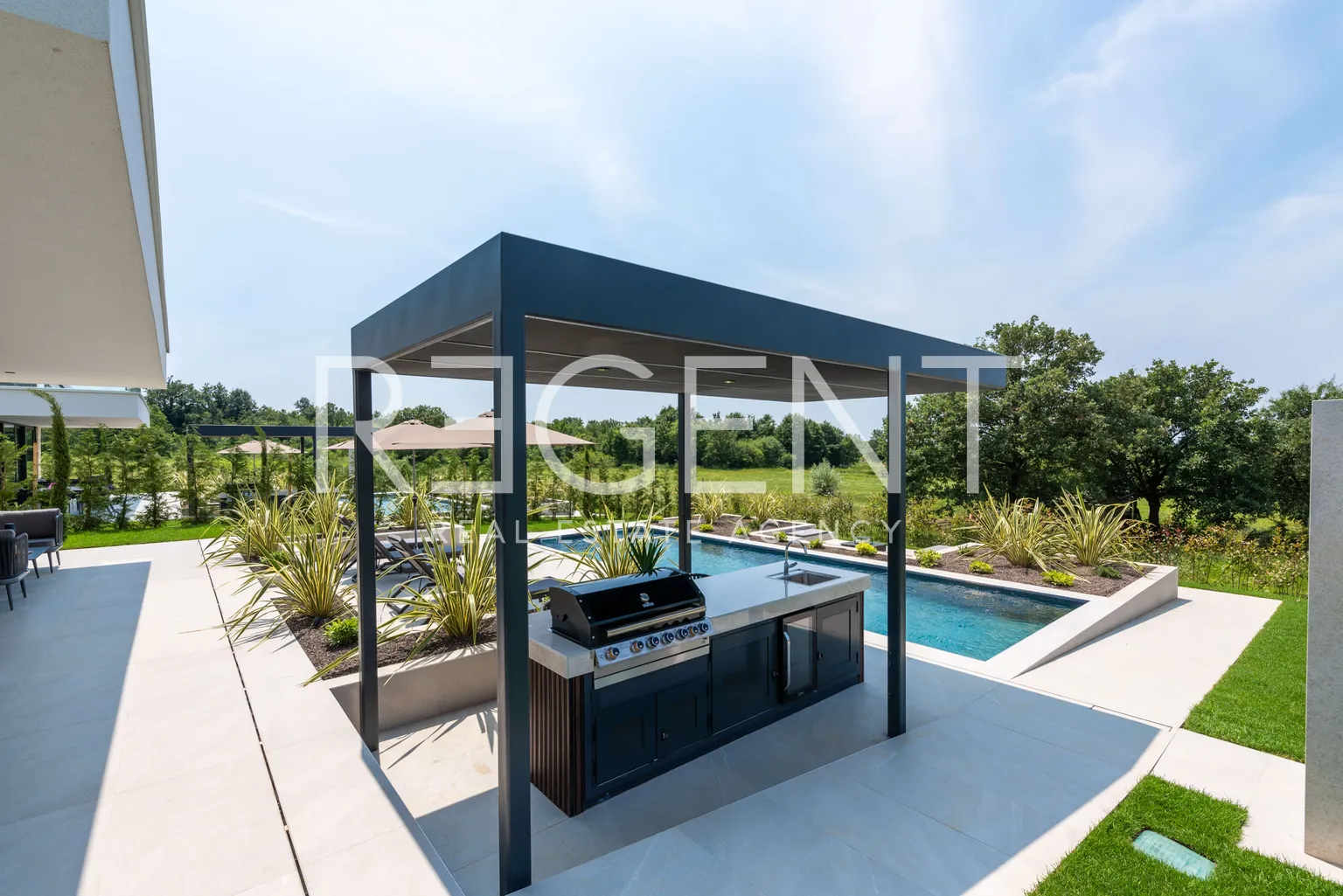 Istra, Poreč – Dizajnerska vila s pogledom na more 310 m2