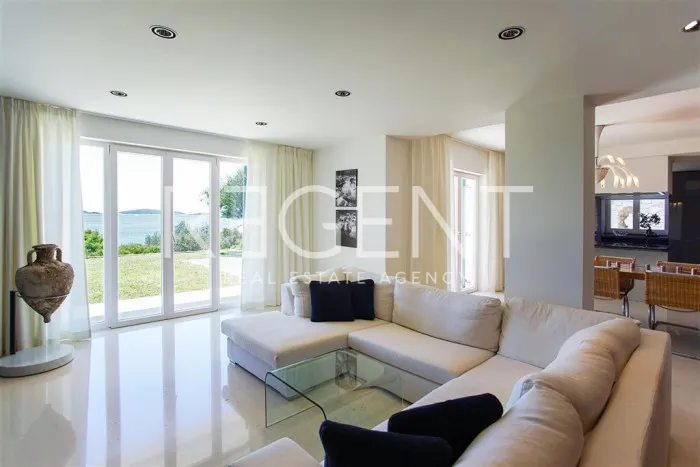 Pelješac, Orebić - Nádherná luxusná vila 480 m2