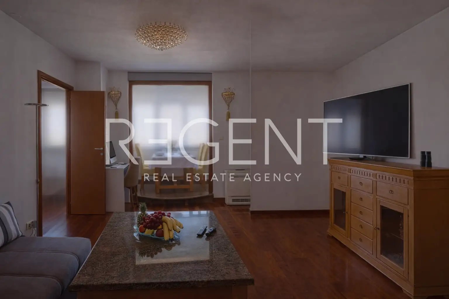 Split, Firule - Dvosobno stanovanje z ložo in pogledom na morje