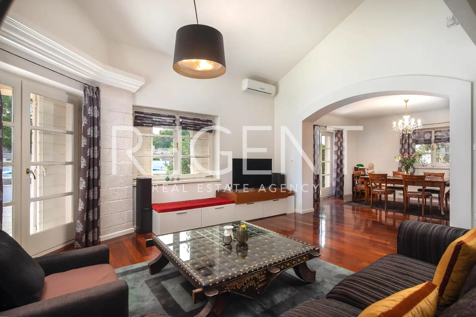 Istria, Porec - Spacious and elegant villa with pool 400 m2