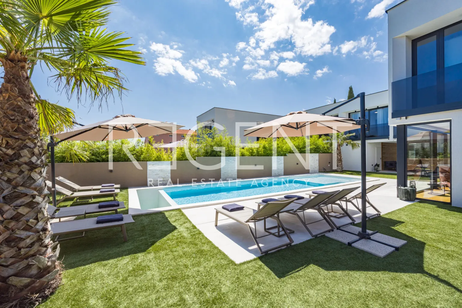 Istrie, Medulin - Nádherná moderní vila 220 m2