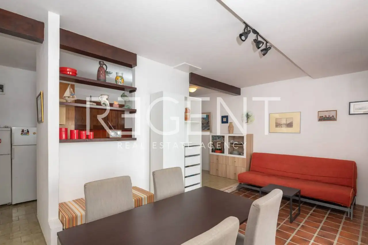 Omiš, Stanići – vila první řada u moře s velkým potenciálem