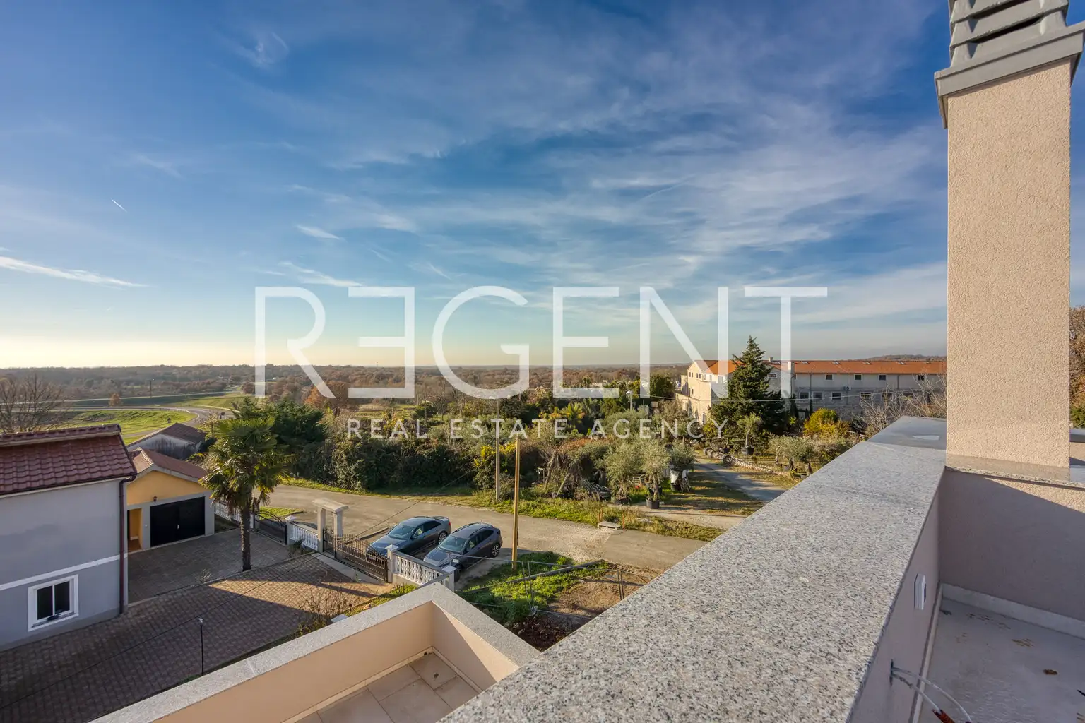 Poreč – Moderna vila s pogledom na more