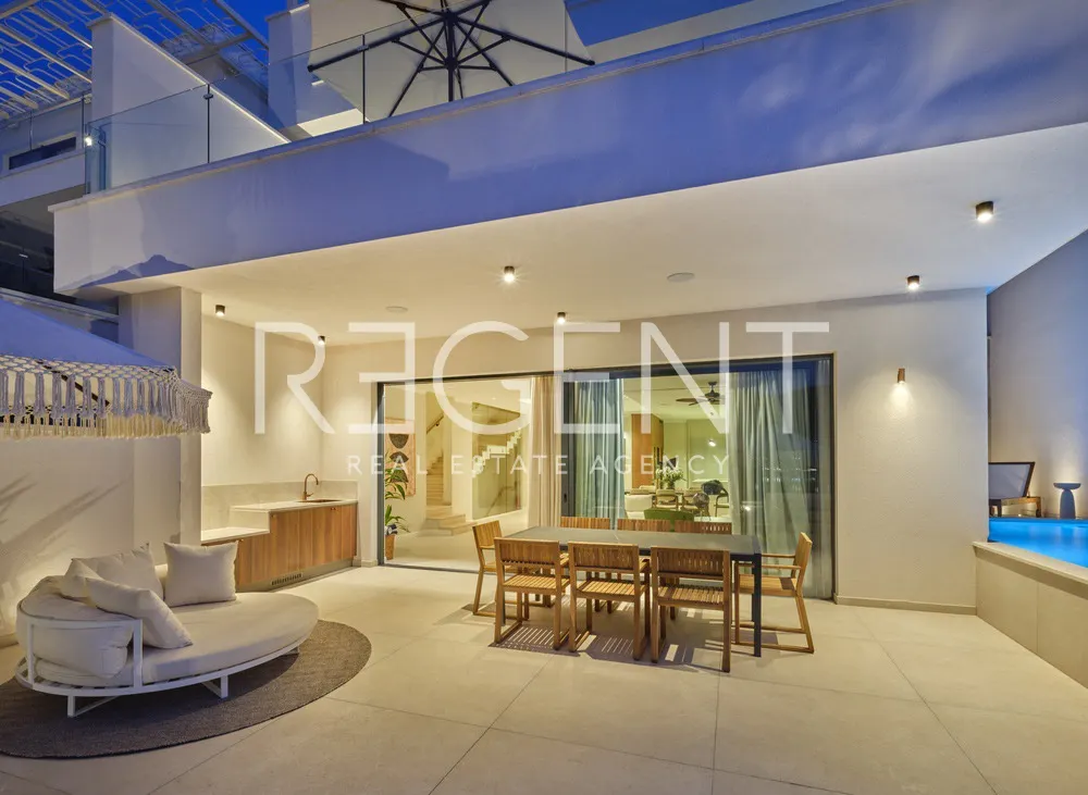 Trogir - Moderní vila s výhledem na moře 341 m2