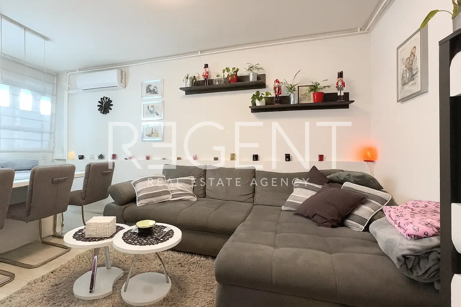 Zagreb, Sloboština - renoviran trosoban stan s lođom