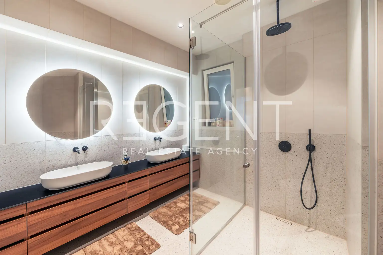 Zagreb, Center - Luxurious four-room apartment in the city center