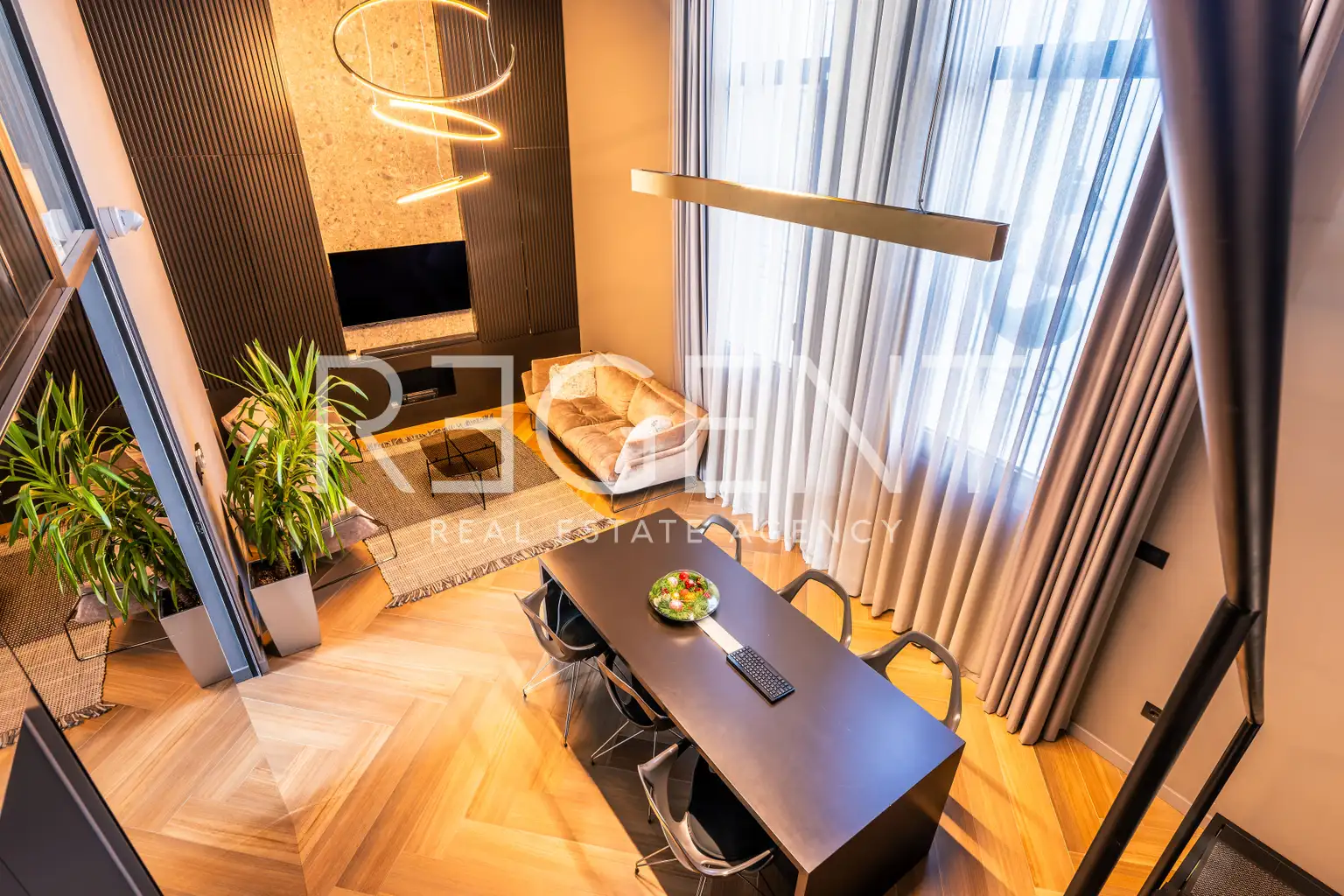 Split, Trstenik - Poslovni prostor u Orinim zgrada