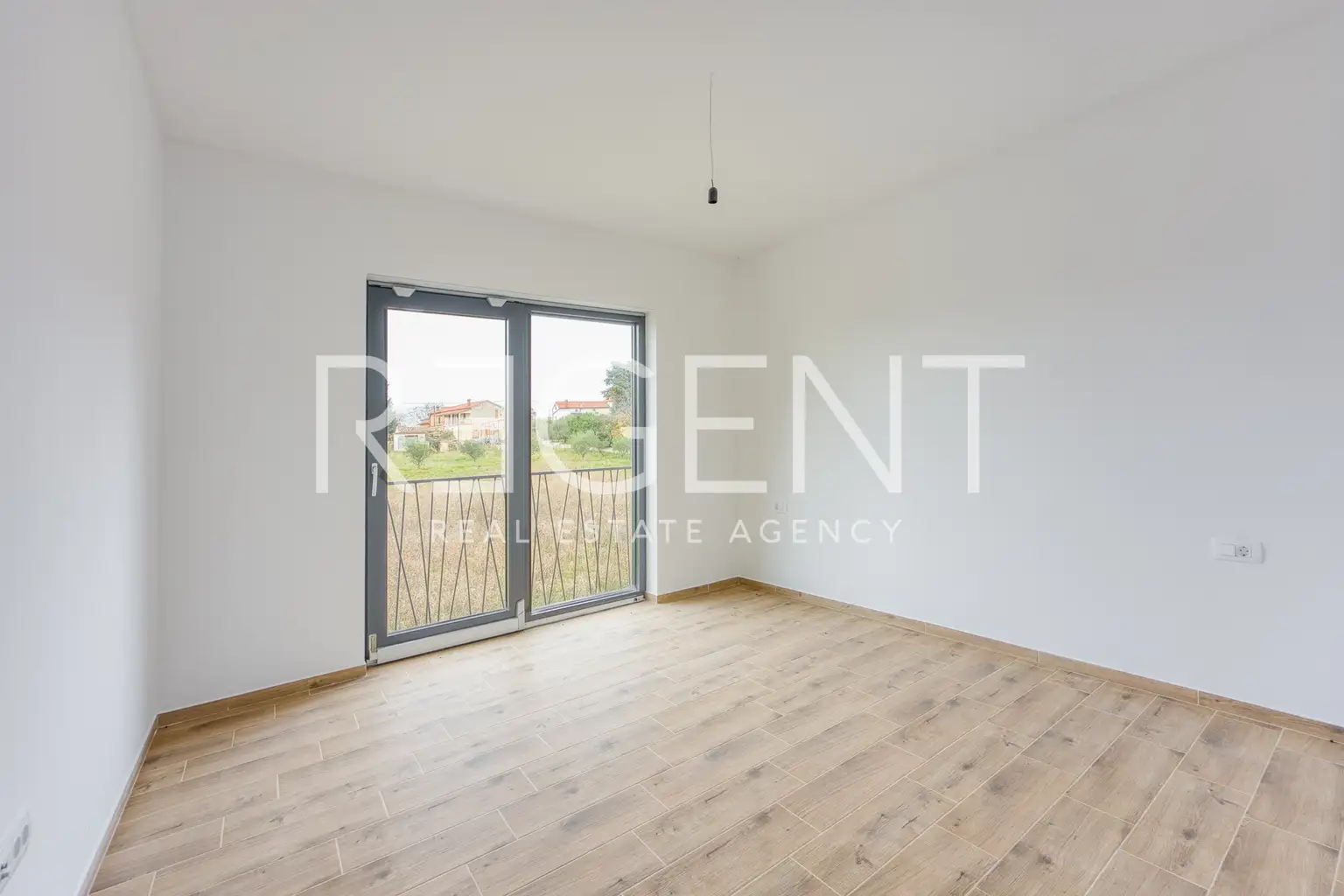 Kaštelir-Labinci - Dvojna kuća s bazenom i pogledom na more