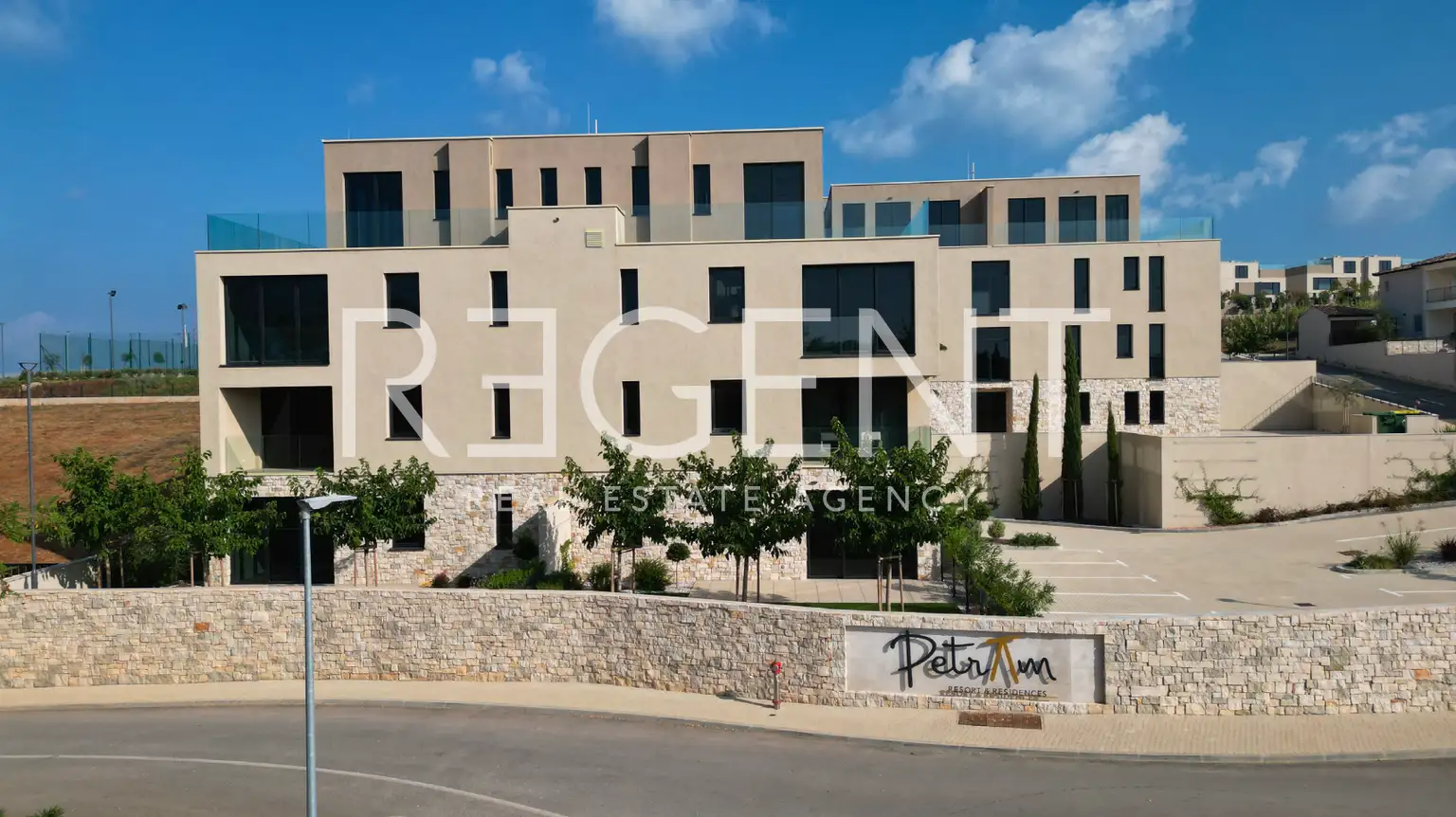 Istra, Petram Resort – dvoetažni penthouse 148 m², krovna terasa