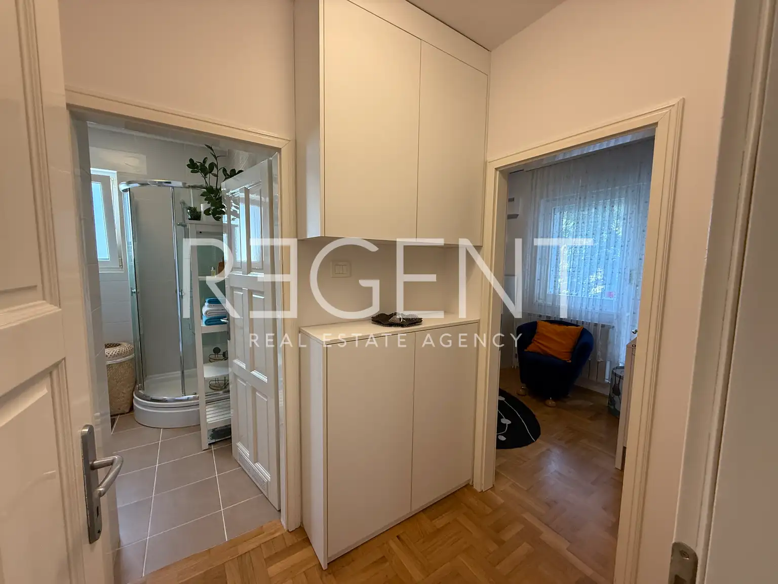 Zagabria, Mlinovi – appartamento trilocale con balcone al piano terra