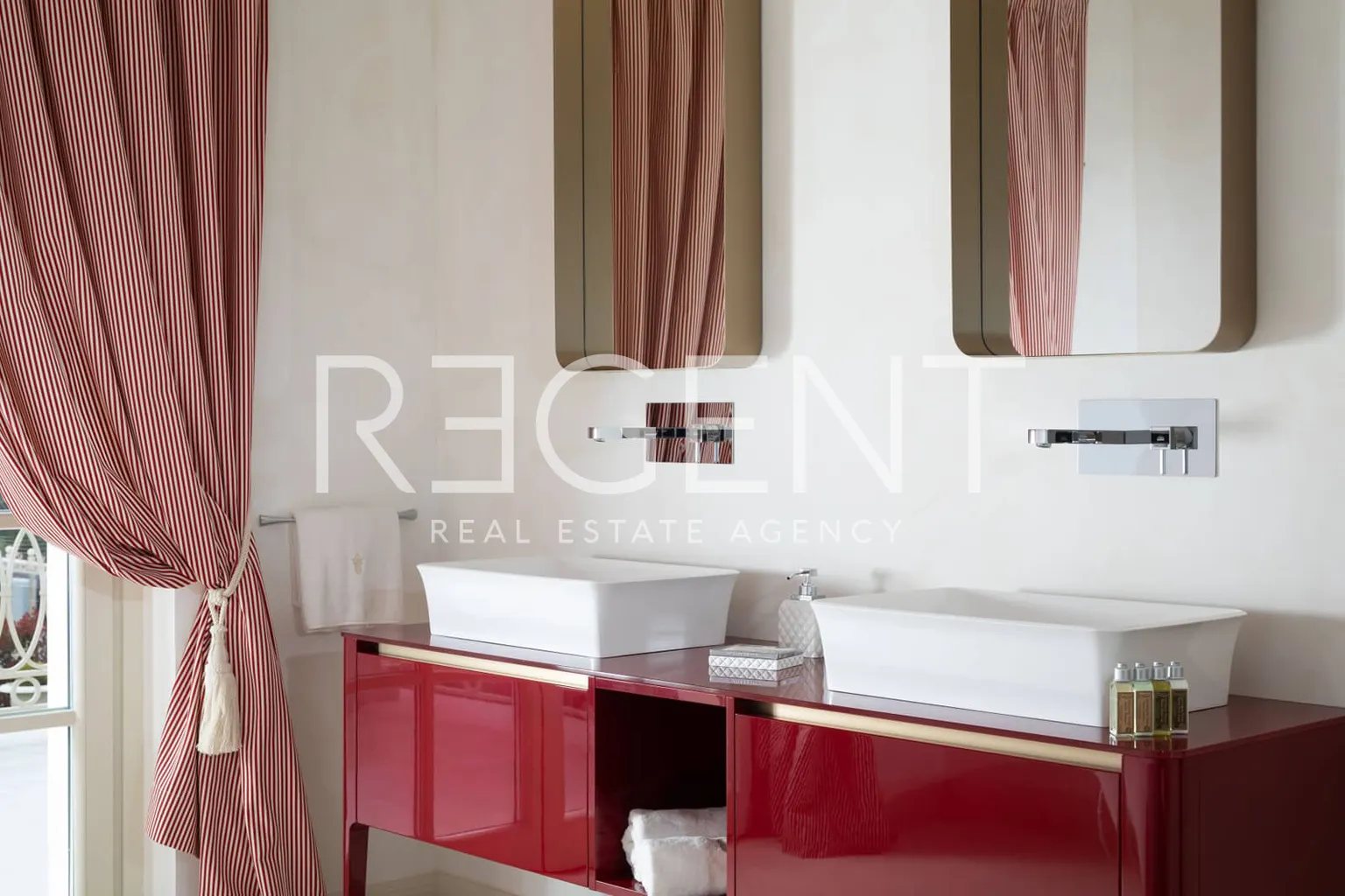 Istra, Vabriga - Razkošna in elegantna vila 348m2