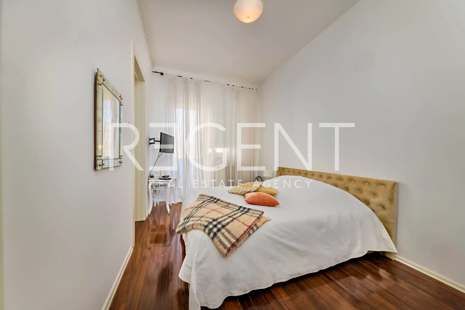 Zagreb, Centar – Elegantni četverosobni stan