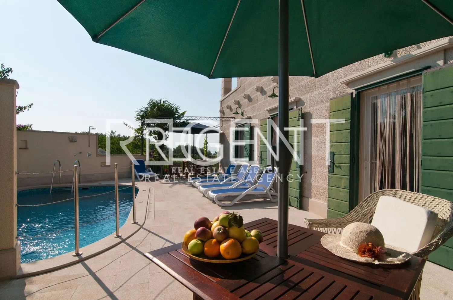 Brač, Mirca- kamena vila s pogledom na more, 300m2