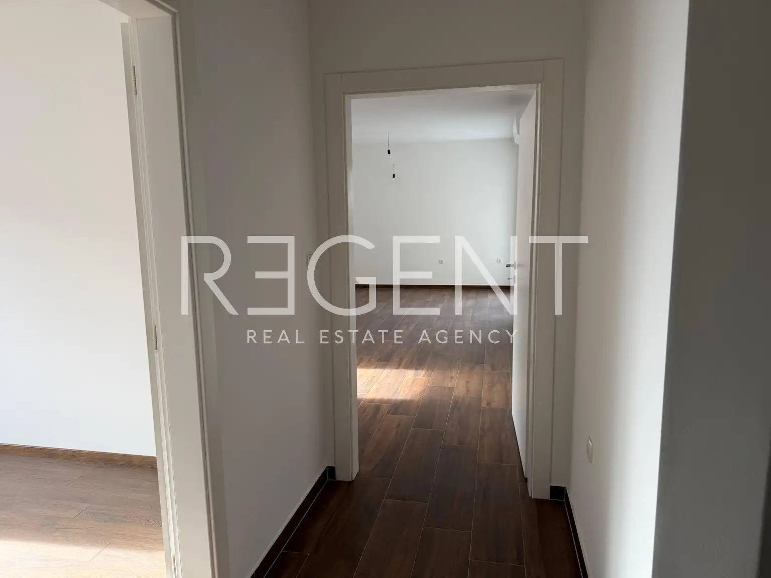 Čiovo, Okrug Gornji - Appartement une chambre, premier rang face à la mer