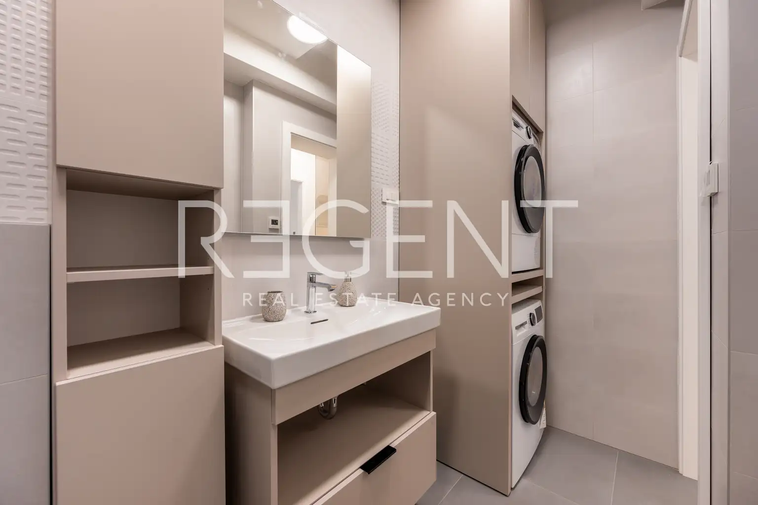 Stan 133 m², Gornji Bukovac — vrt, 3 spavaće, 2 GPM
