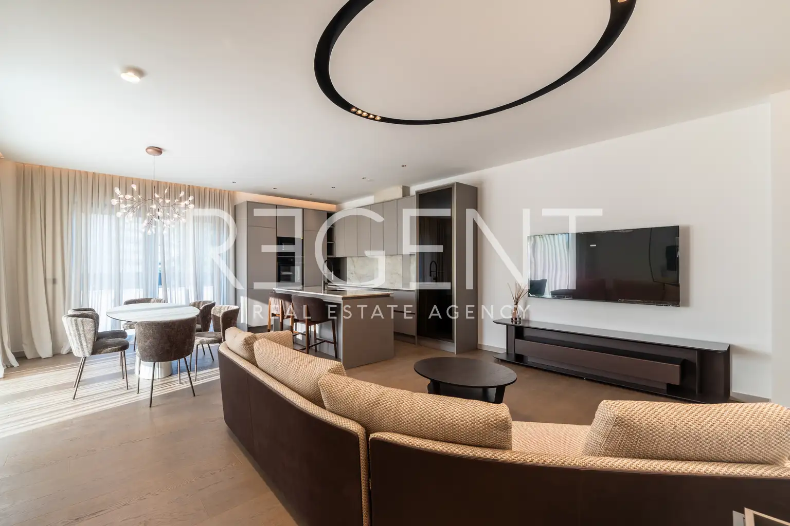 Penthouse 123 m², Maksimir — première location, ascenseur privatif, garage