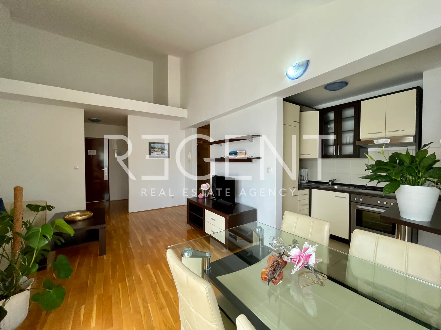 Čiovo – Trosoban stan 60 m², 1. red do mora