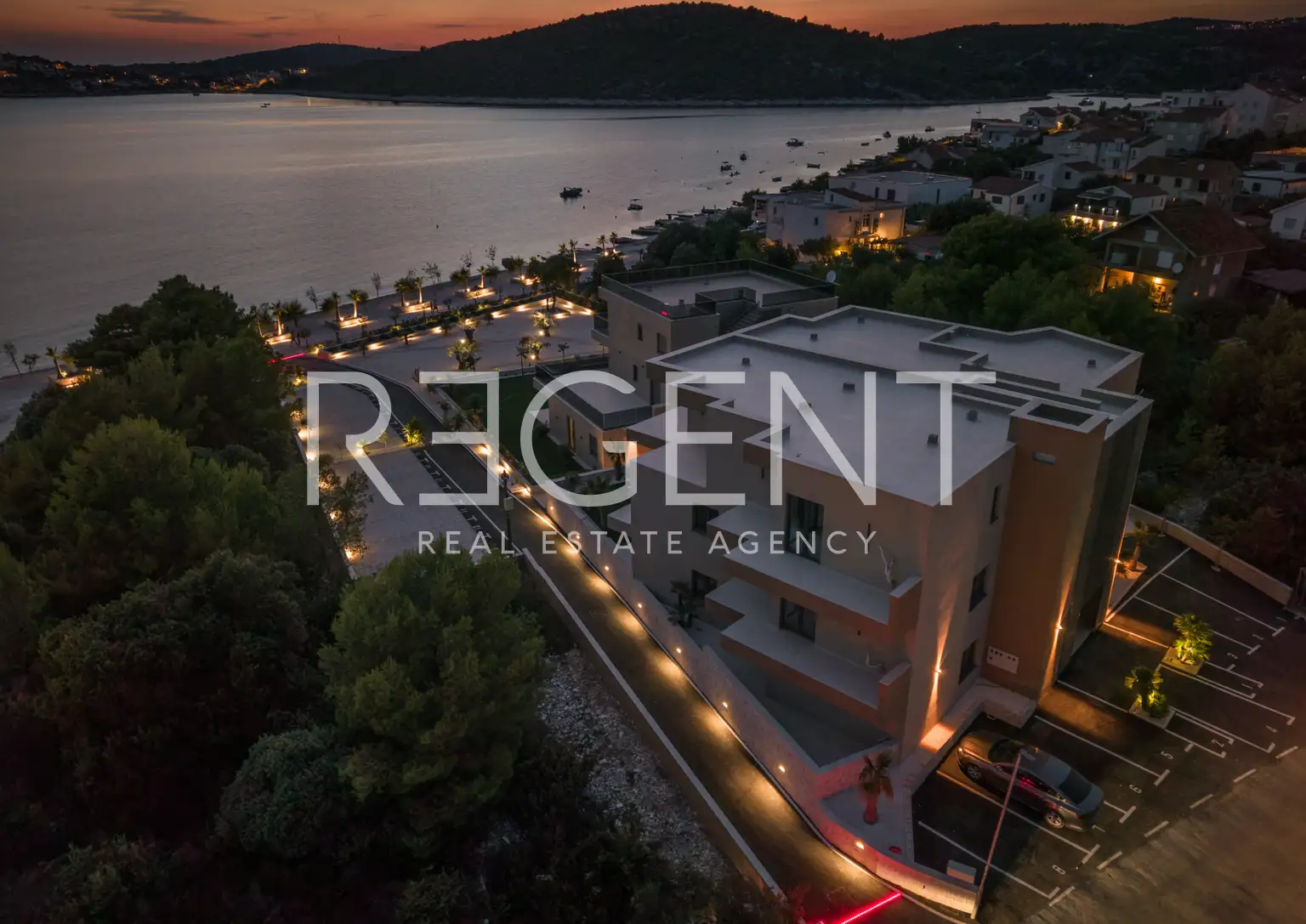 Trogir, Sevid – one-bedroom apartment 58.50 m², garden 122 m², 75 m from the sea