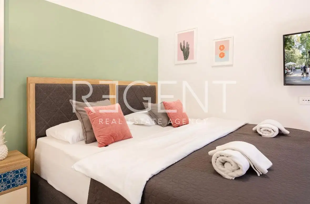 Záhřeb, Náměstí Franjo Tuđmana – Zařízený dvoupokojový byt