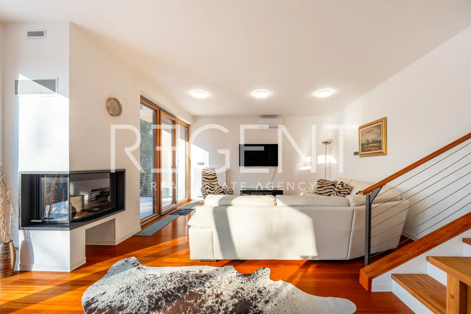 Zagreb, Remete - Atraktivan dvoetažni stan s pogledom na prirodu