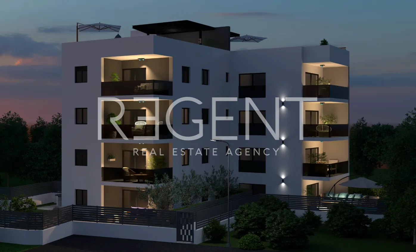 Trogir, Okrug Gornji – Dvosoban stan s terasom 74 m2 novogradnja