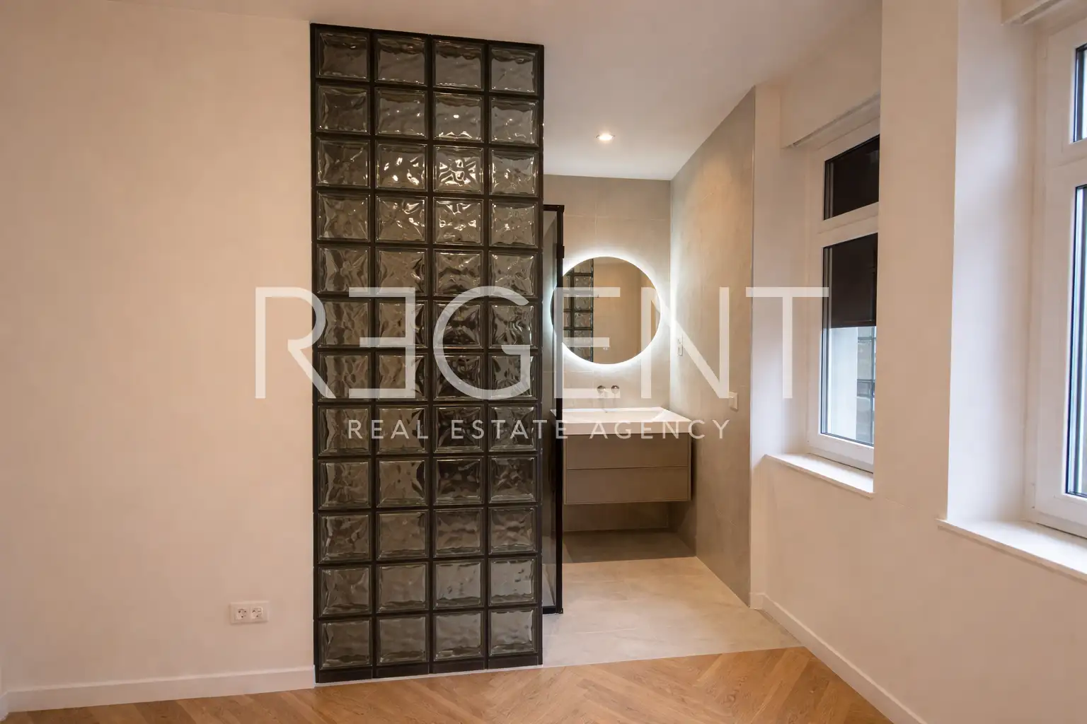 Zagreb, Centar - elegantno renoviran stan u centru grada