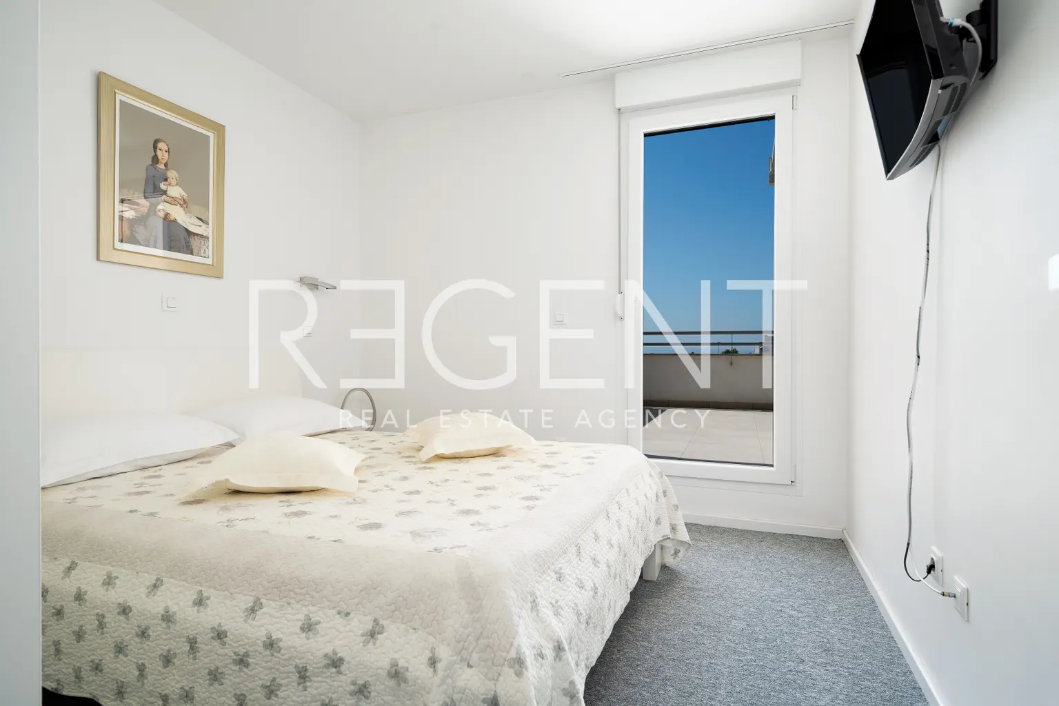 Split, Dragovode - Luksuzan penthouse s terasom i pogledom na more 103 m2