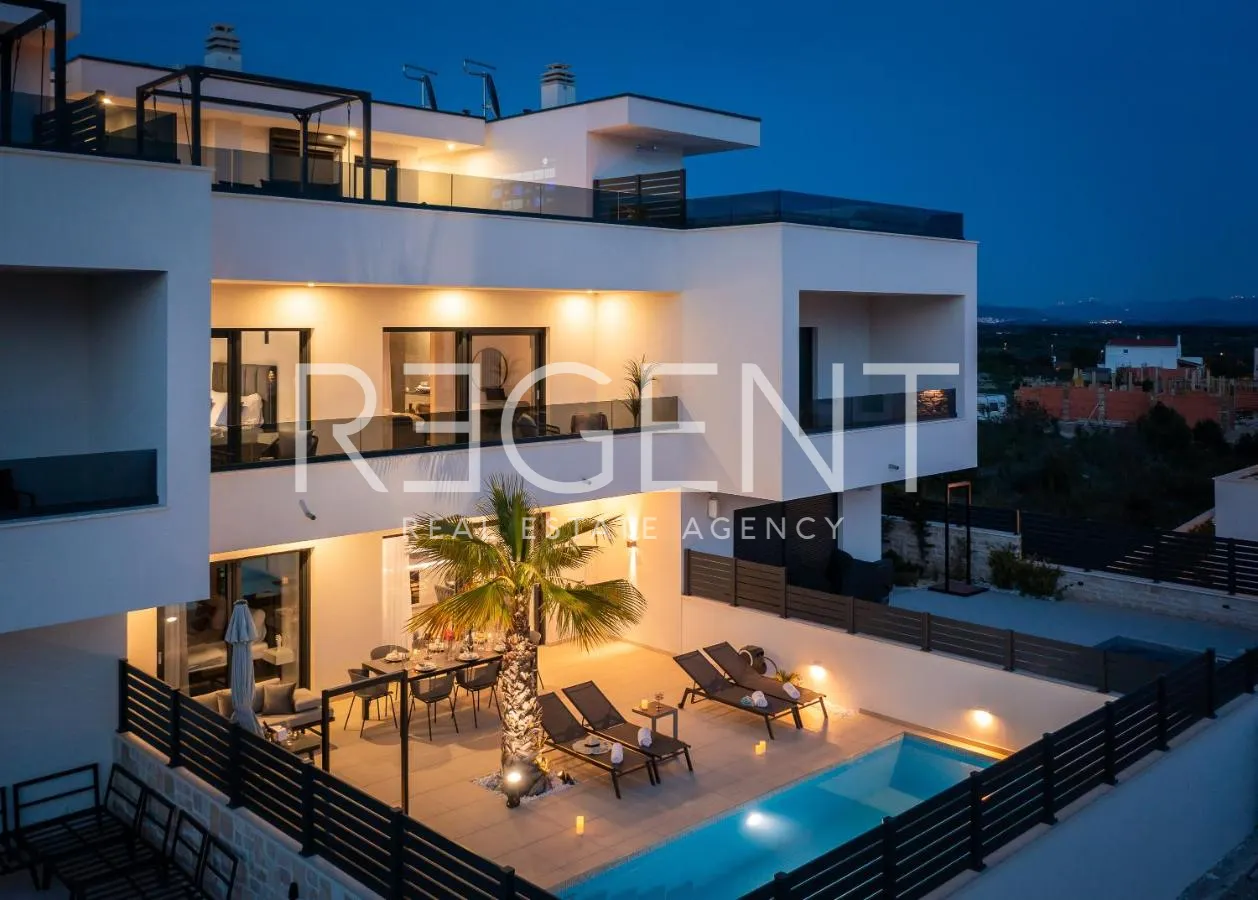 Šibenik, Vodice - Luxusná vila na Jadranskom pobreží