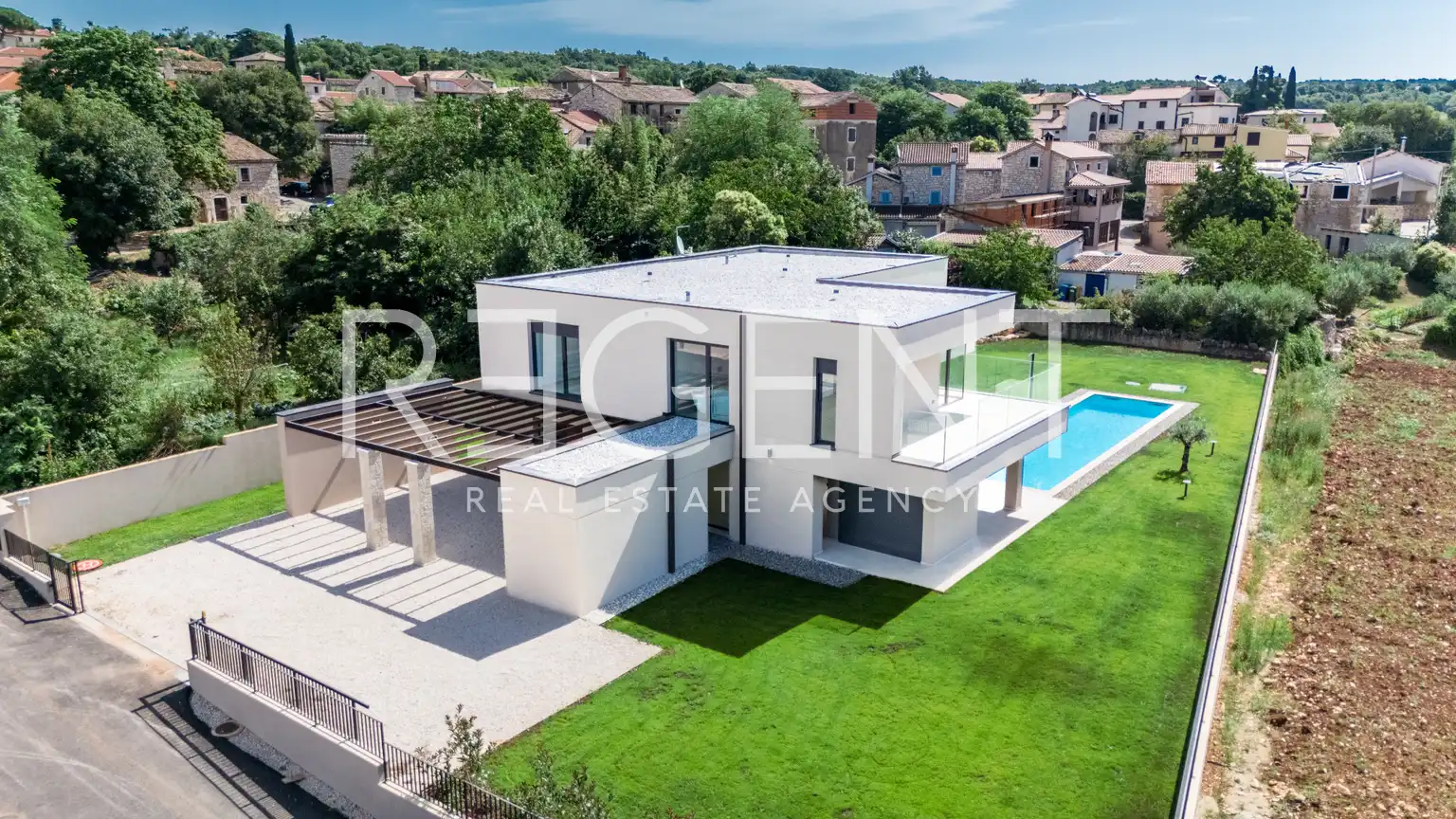 Istra, Labinci - Luksuzna vila s bazenom 303,34 m2