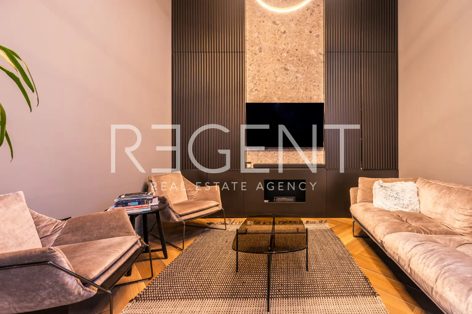 Split, Trstenik - Privlačen poslovni prostor v zgradbi Orin.