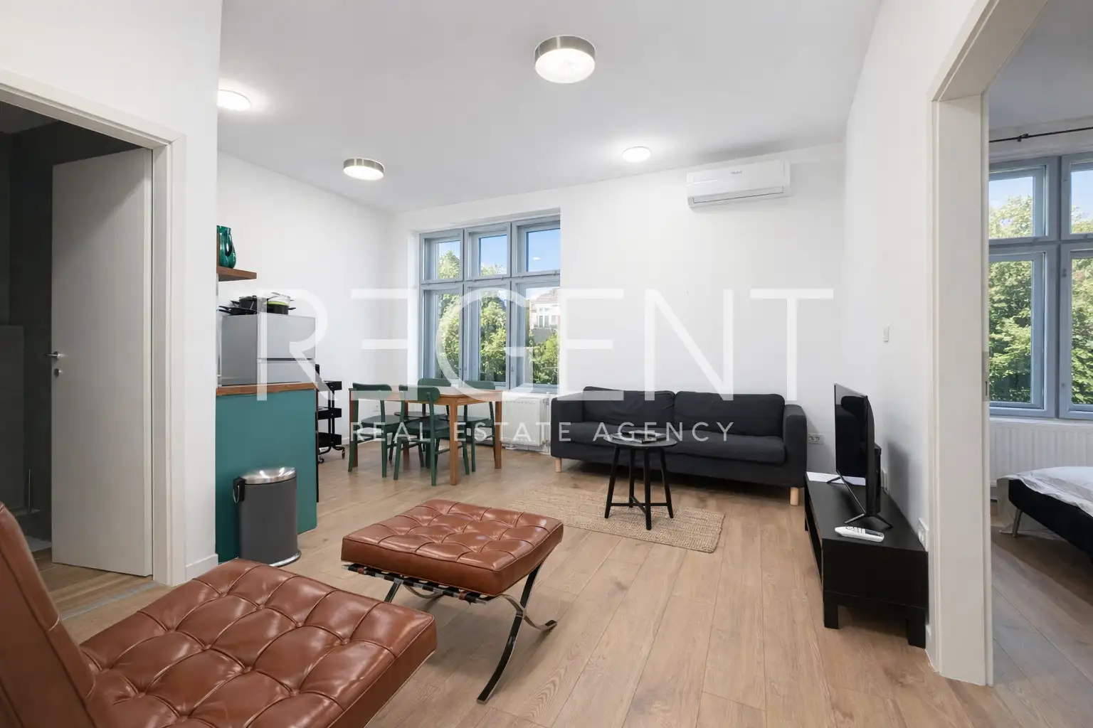 Zagreb, Gundulićeva - grand appartement de trois pièces, adapté