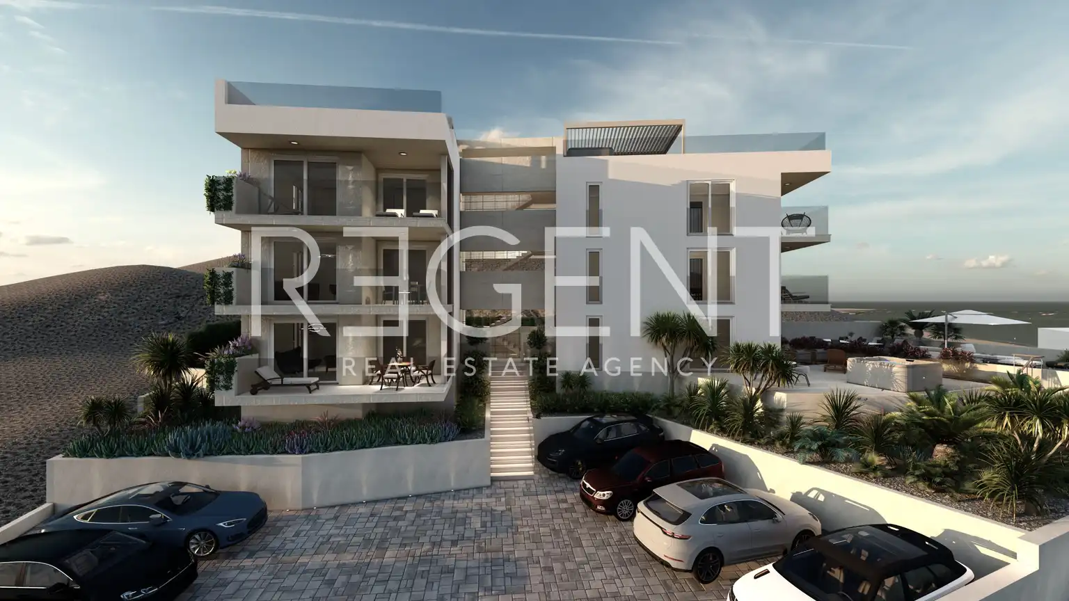 Trogir, Okrug Gornji - Trosoban penthouse sa natkrivenom terasom