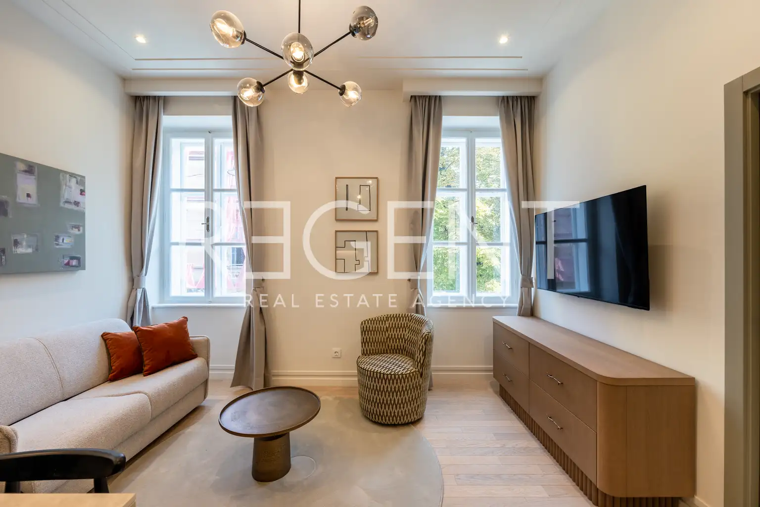 Stan 35 m² za najam — prvi najam, Centar