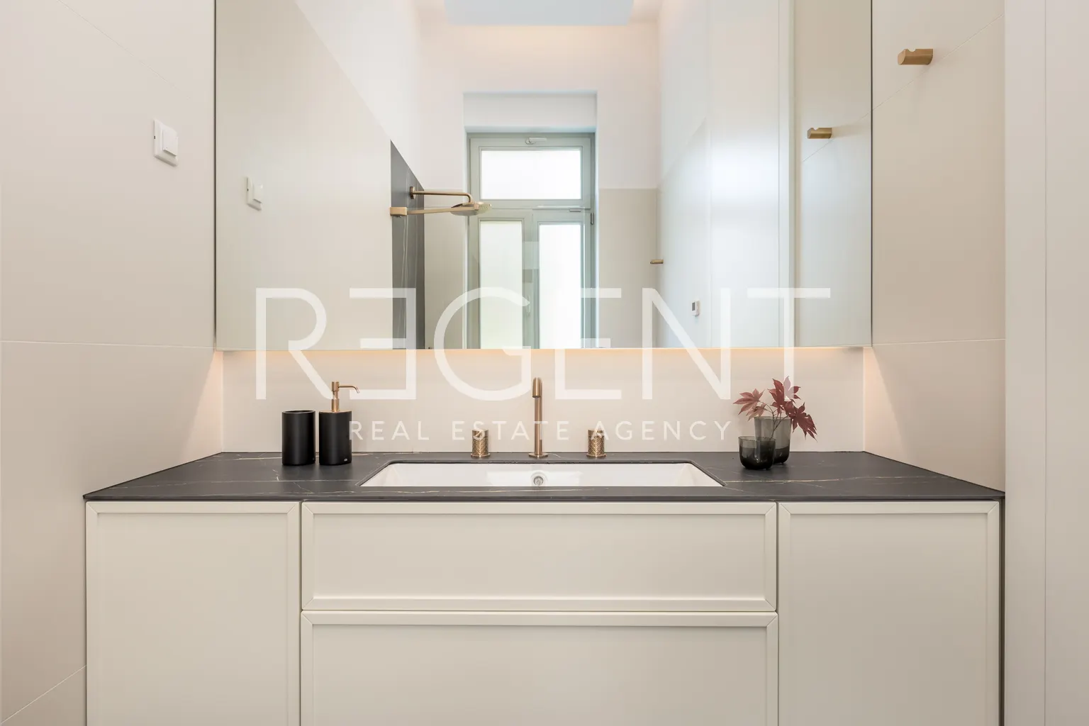 Opatija, Centar - Luksuzan stan u vili na jedinstvenoj lokaciji, 73 m2