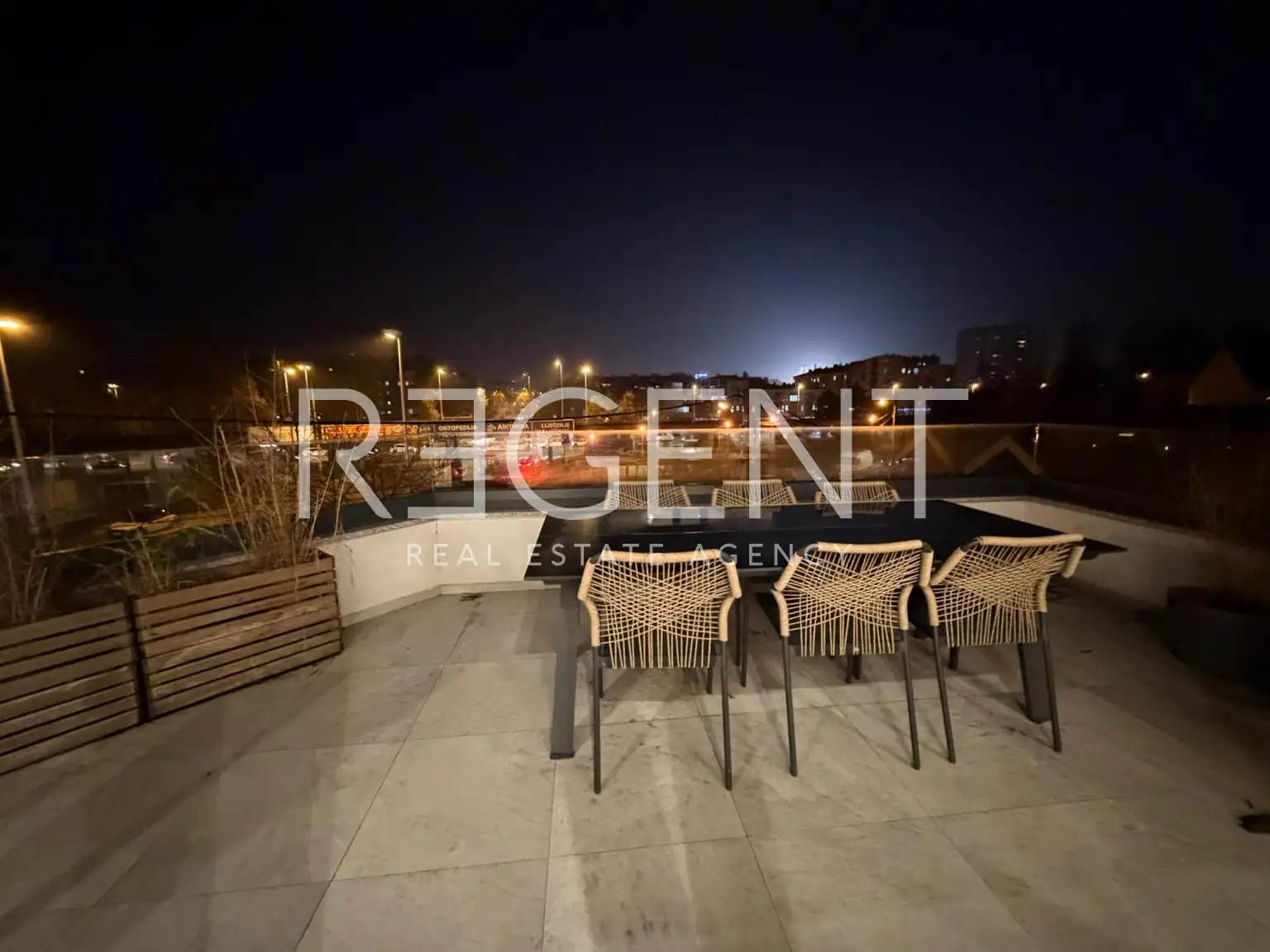 Zagreb, Donje Svetice – dizajnersko štirisobno stanovanje s parkirnim mestom