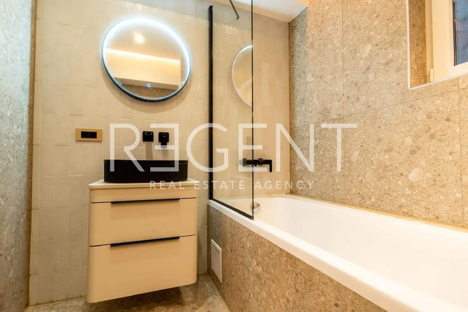 Zagreb, Črnomerec - Stan 76 m², — 2SS, renoviran, balkon