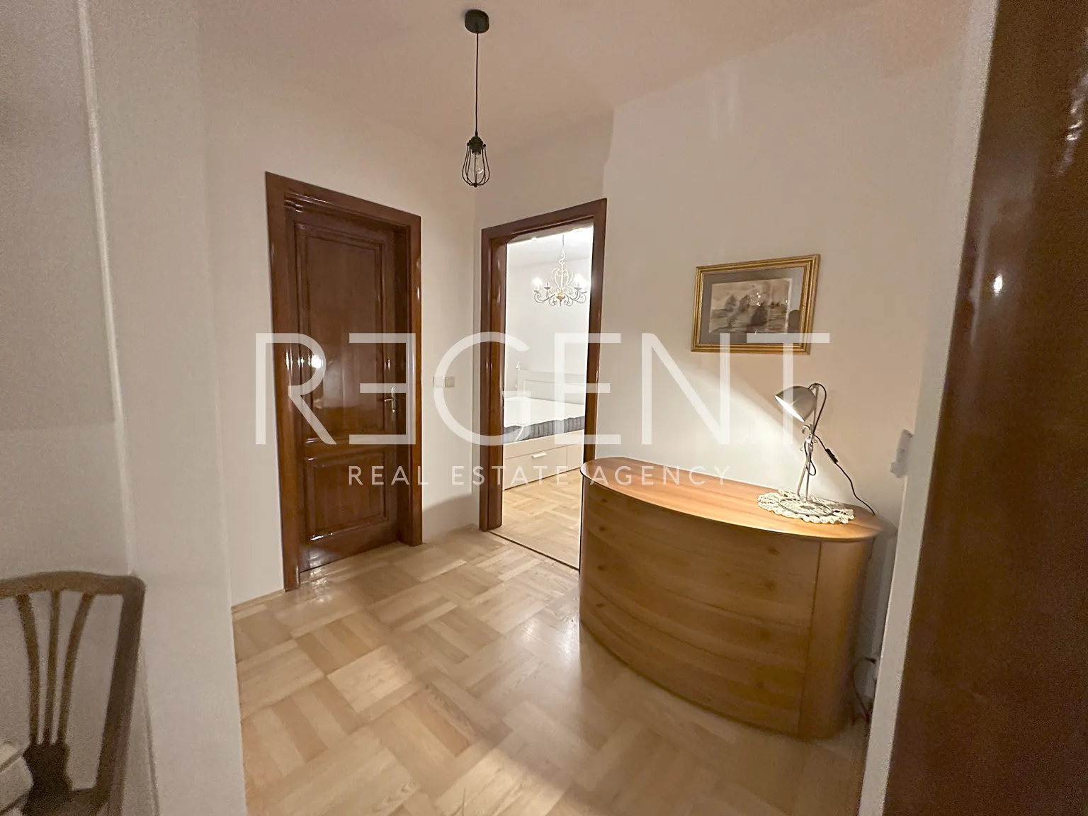 Zagreb, Kvaternikov trg - trosoban stan 127 m2 najam