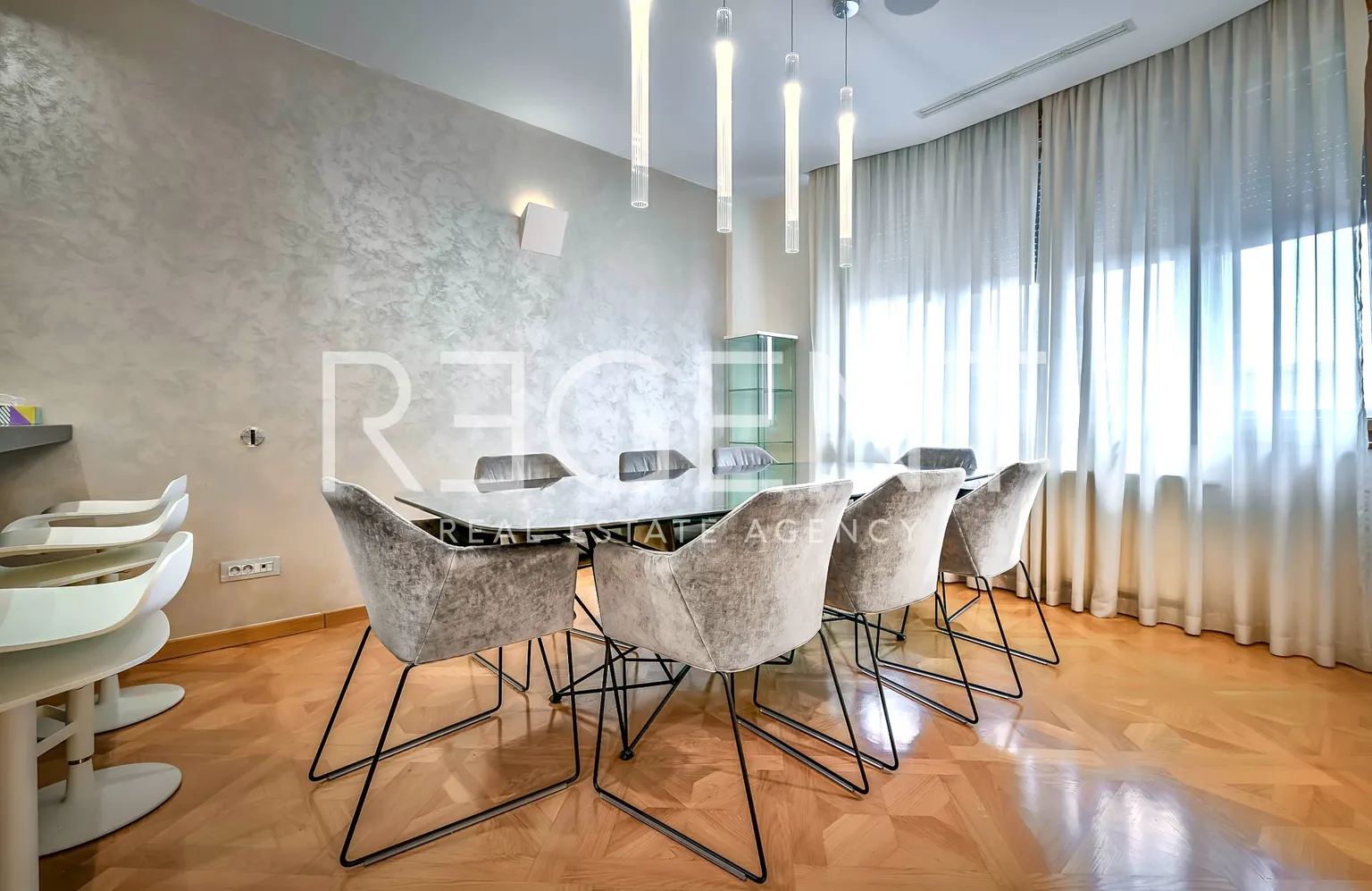 Záhřeb, Gajeva - Luxusní čtyřpokojový byt 170 m2