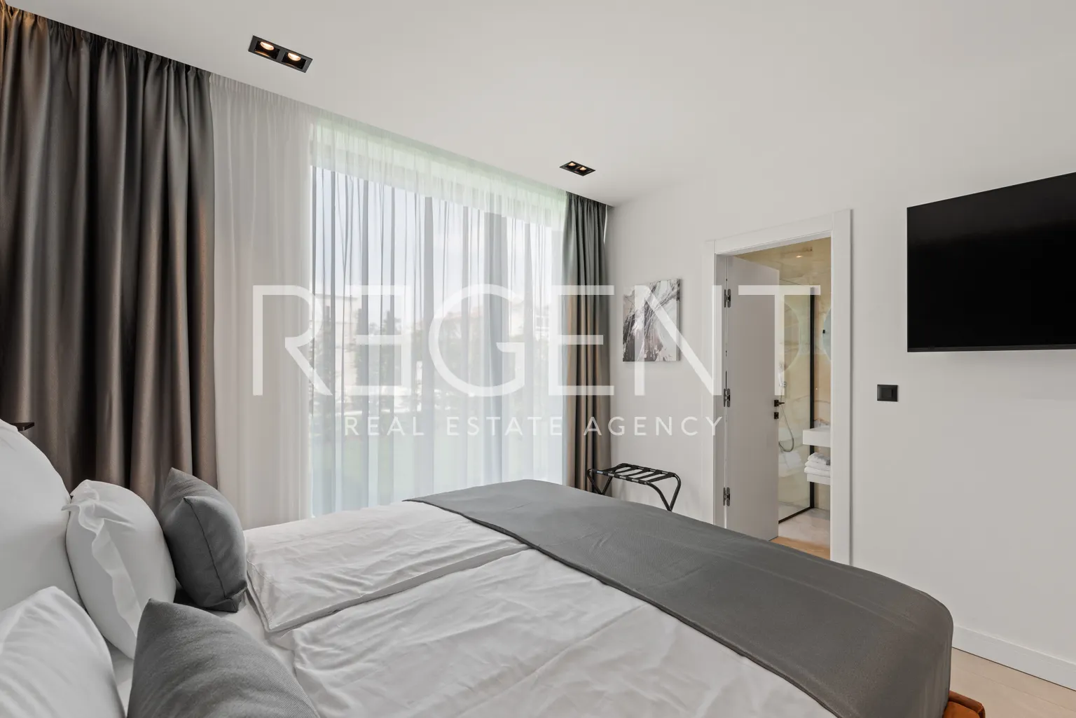 Istra, Poreč – Dizajnerska vila s pogledom na more 310 m2