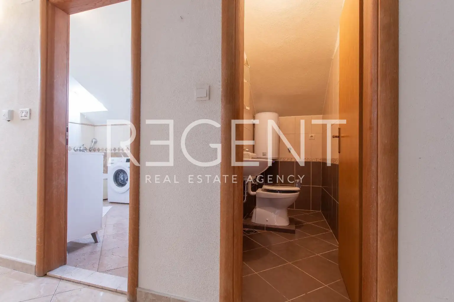 Makarska, Zentrum - Charmante Maisonette-Wohnung im Stadtkern