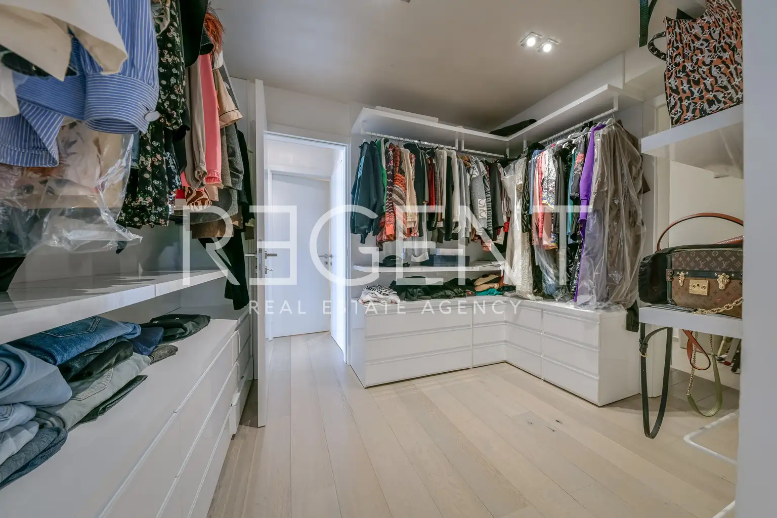 Zagreb, Sveti Duh - Moderno petsobno stanovanje 150 m2