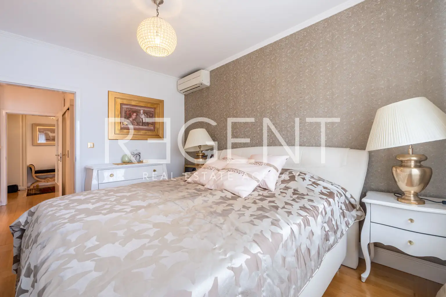 Zagreb, Vrbani III - luxurious penthouse, first row to the lake