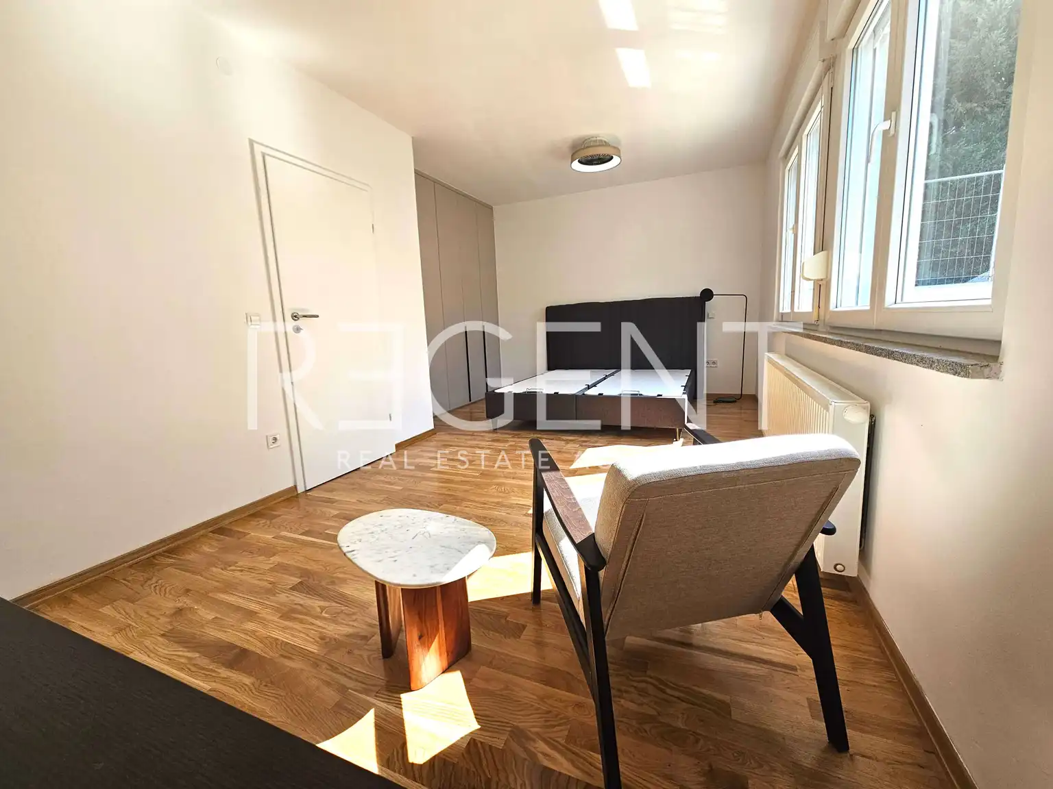 Zagreb, Pantovčak - Luxury four-room apartment with terrace 166 m2 + garage, first rental