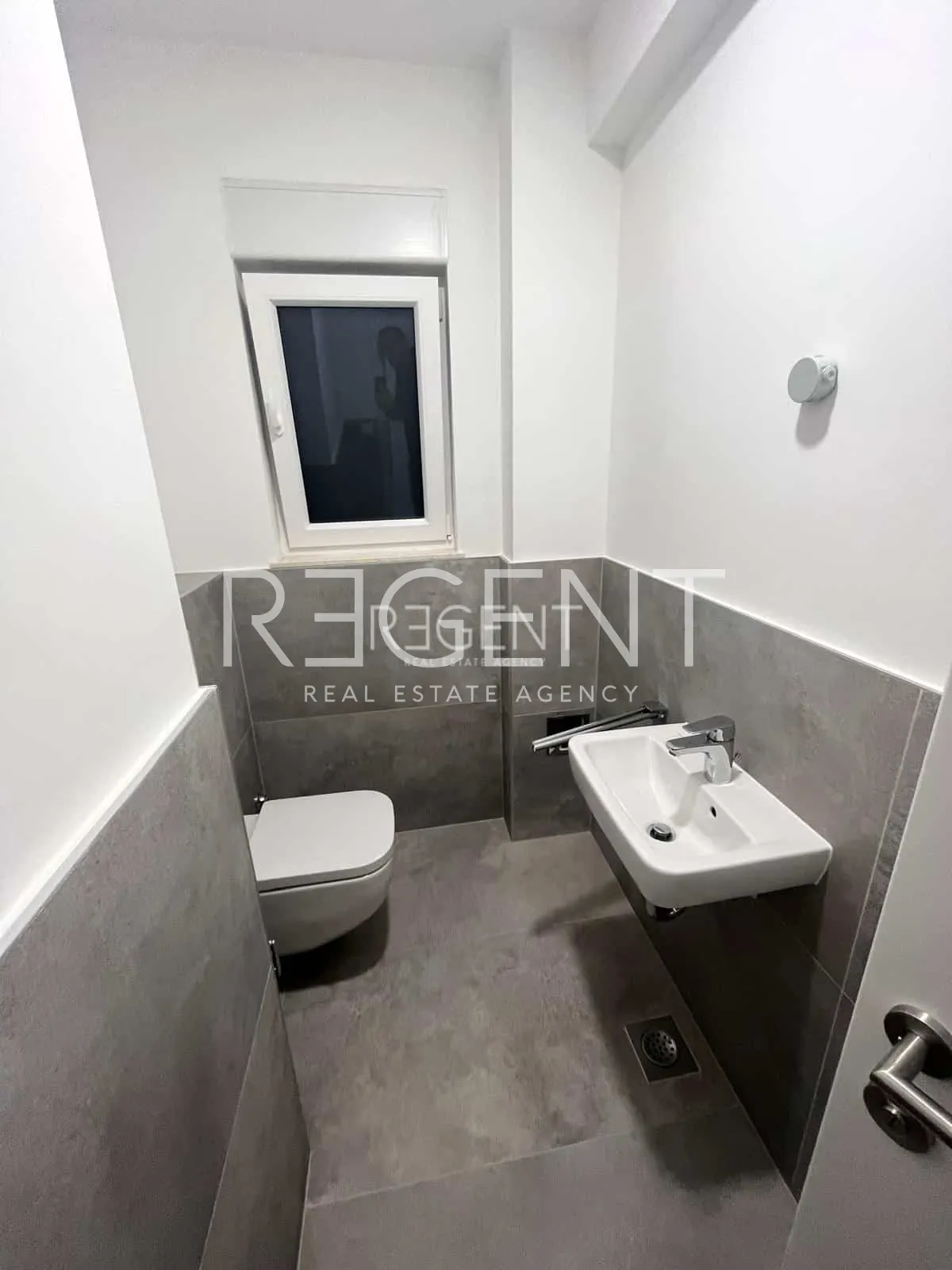Zadar, Sukošan - Luxusný štvorizbový byt s bazénom 160 m2 novostavba