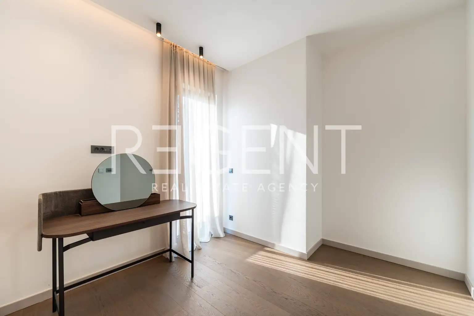 Penthouse 123 m², Maksimir — première location, ascenseur privatif, garage